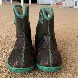 Toddler Girls Bog Boots, waterproof and insulated, size 10 🦋